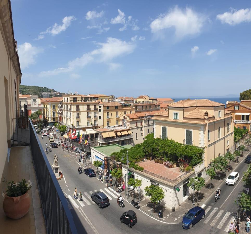 Younique Sorrento Exterior photo
